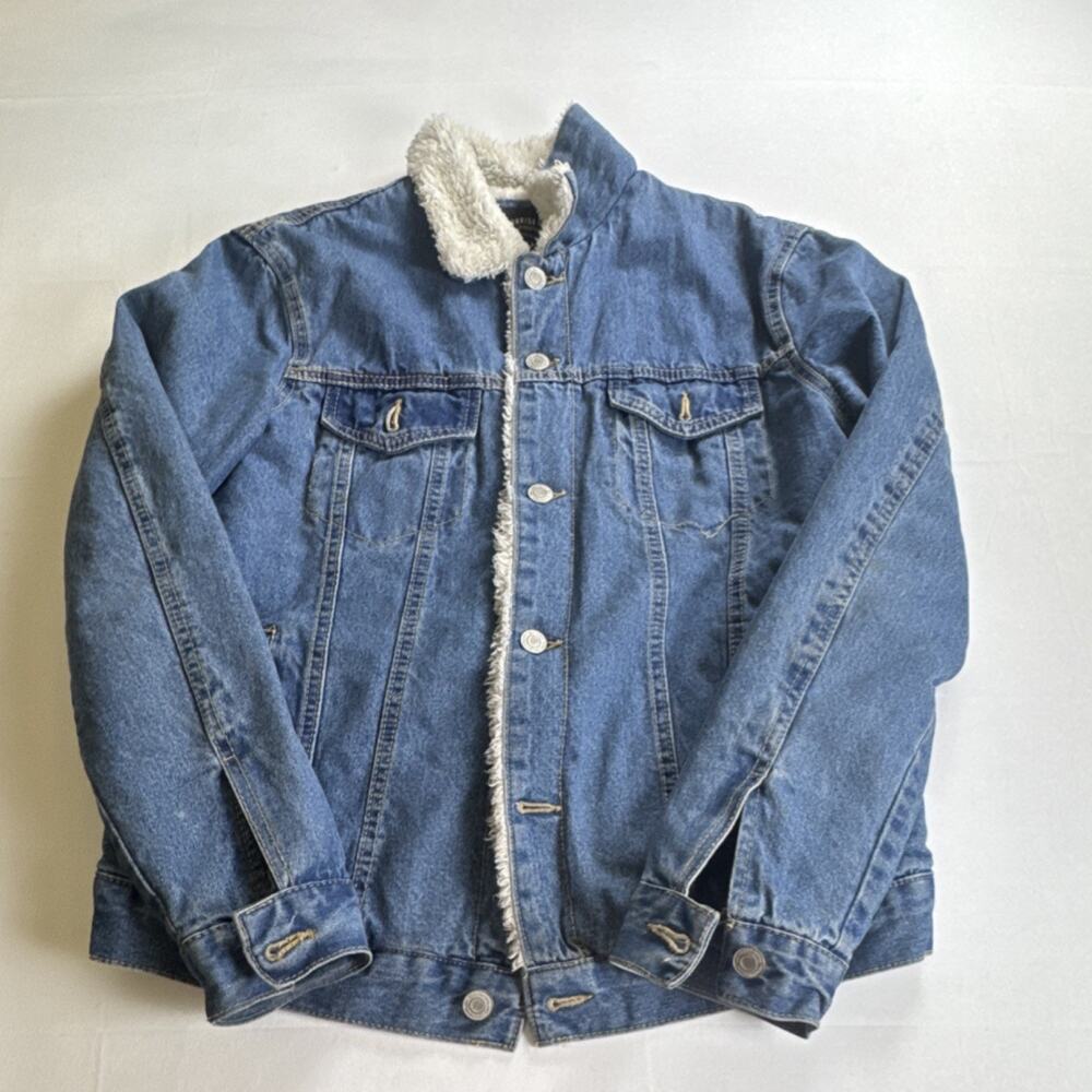 Women’s Sherpa Lined Denim Jacket Blue Button Front Size Small Cozy Trucker